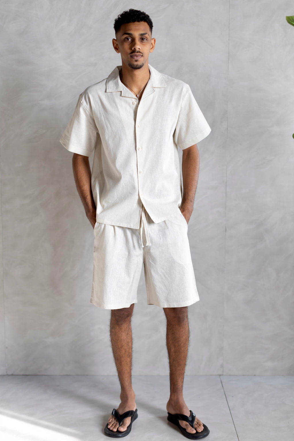 Linen Shorts Beige